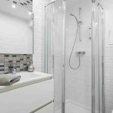 Pena Center Apartment *