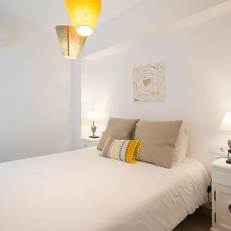 Pena Center Apartment *
