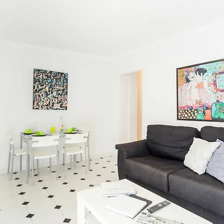 Pena Center Apartment